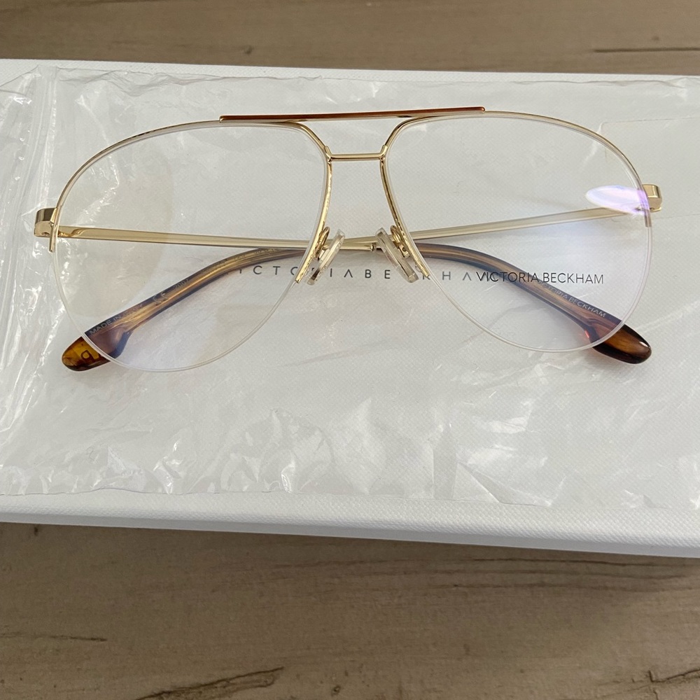 Victoria Beckham optical glasses